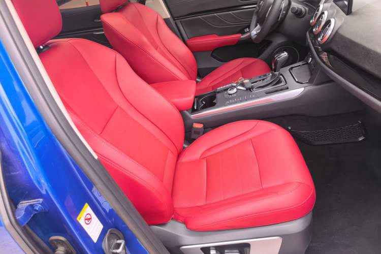 Used Wey VV5 2017 2.0T Ultra-Luxury Version Right Front Seat
