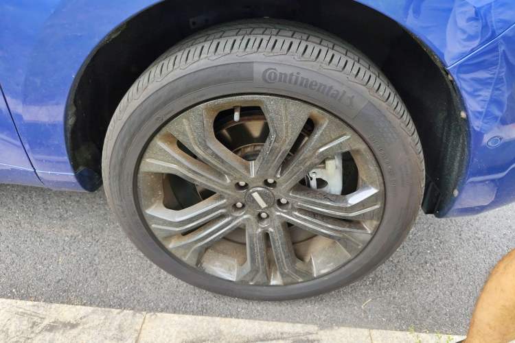 Used Wey VV5 2017 2.0T Ultra-Luxury Version Right Front Wheel Hub