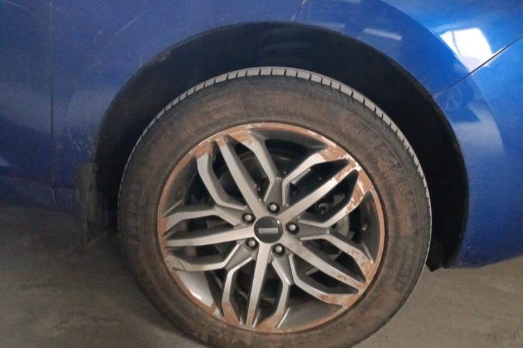 Used Wey VV5 2017 2.0T Ultra-Luxury Version Right Front Wheel Hub