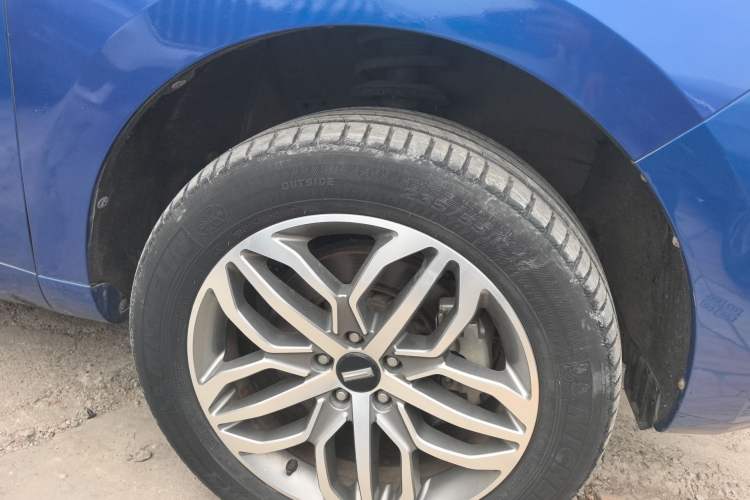 Used Wey VV5 2017 2.0T Ultra-Luxury Version Right Front Wheel Hub