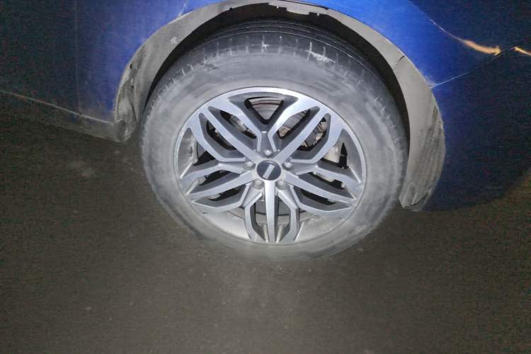 Used Wey VV5 2017 2.0T Ultra-Luxury Version Right Front Wheel Hub
