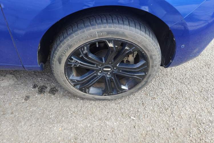 Used Wey VV5 2017 2.0T Flagship Edition Right Front Wheel Hub