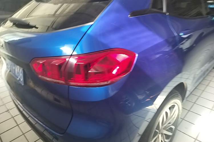 Used Wey VV5 2017 2.0T Ultra-Luxury Version Right Rear Taillight