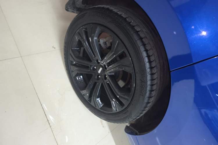 Used Wey VV5 2017 2.0T Flagship Edition Right Rear Wheel Hub