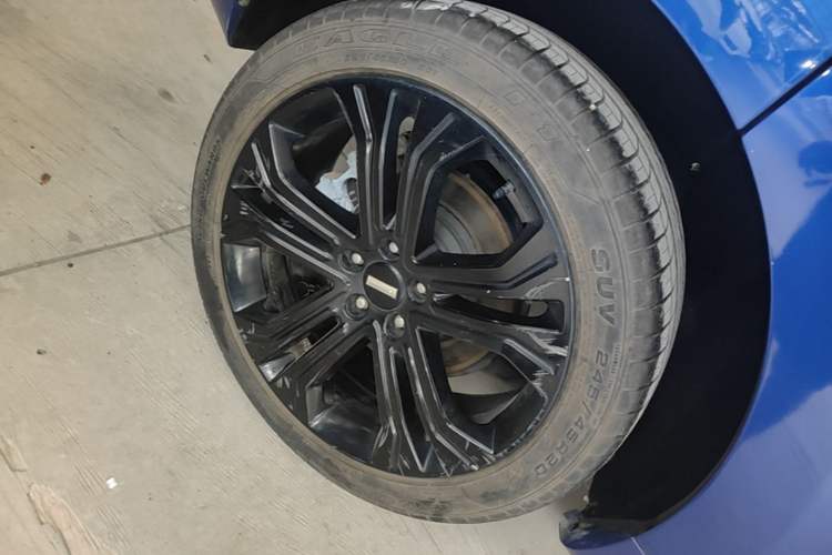 Used Wey VV5 2017 2.0T Flagship Edition Right Rear Wheel Hub