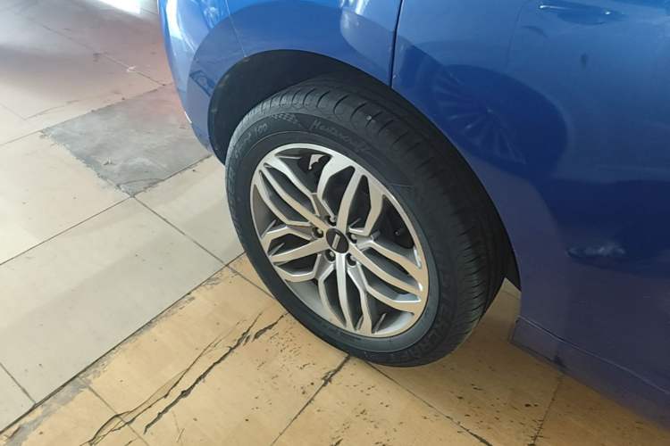 Used Wey VV5 2017 2.0T Ultra-Luxury Version Right Rear Wheel Hub