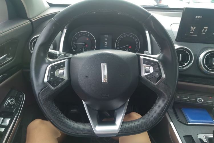 Used Wey VV5 2017 2.0T Ultra-Luxury Version Steering Wheel
