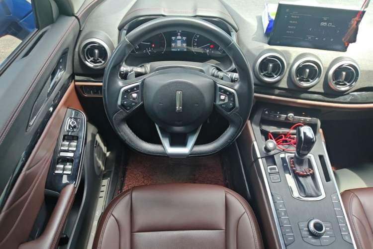Used Wey VV5 2017 2.0T Ultra-Luxury Version Steering Wheel