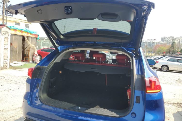 Used Wey VV5 2017 2.0T Ultra-Luxury Version Trunk