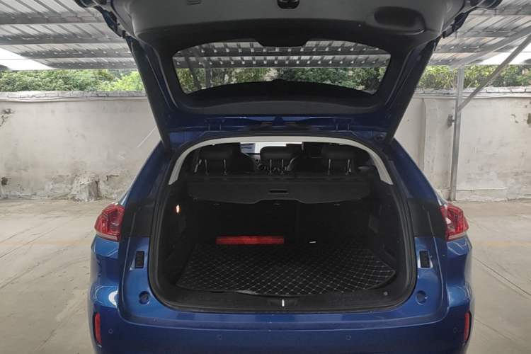 Used Wey VV5 2017 2.0T Flagship Edition Trunk