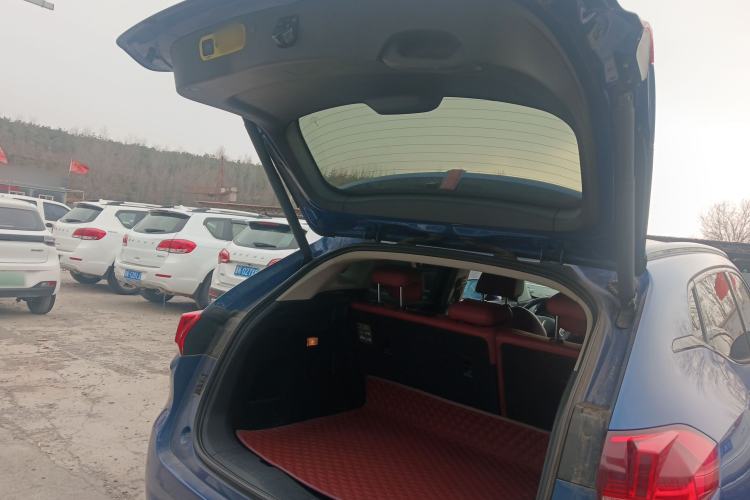 Used Wey VV5 2017 2.0T Ultra-Luxury Version Trunk