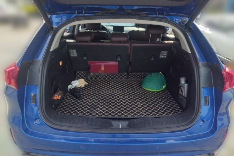 Used Wey VV5 2017 2.0T Ultra-Luxury Version Trunk