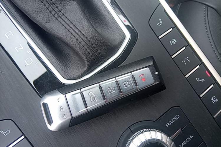 Used Wey VV5 2017 2.0T Flagship Edition Vehicle Key
