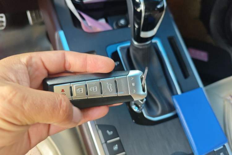 Used Wey VV5 2017 2.0T Flagship Edition Vehicle Key