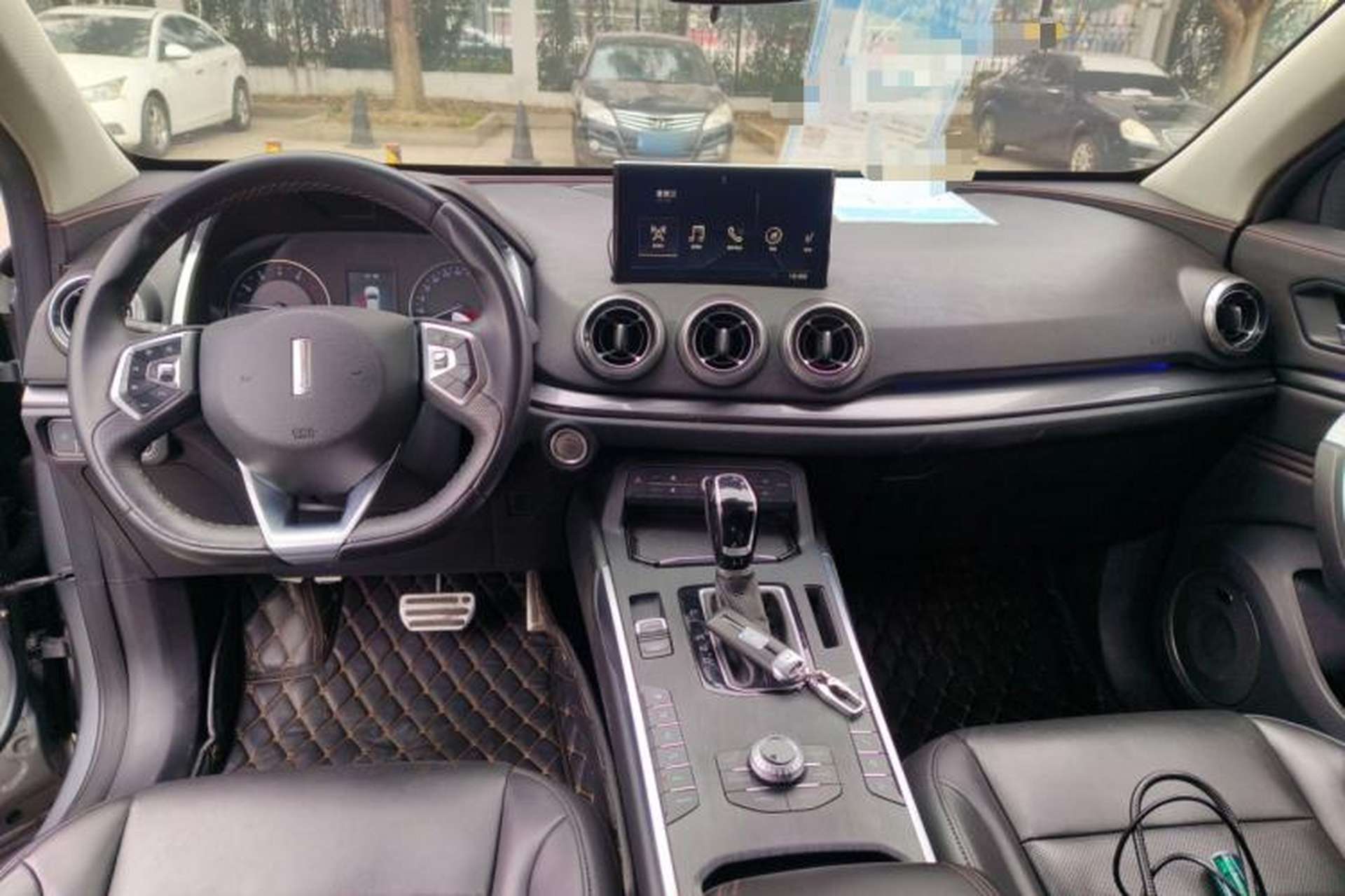 Used Wey VV5 2017 2.0T Ultra-Luxury Version Center Console