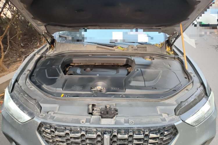 Used Wey VV5 2017 2.0T Ultra-Luxury Version Engine Bay