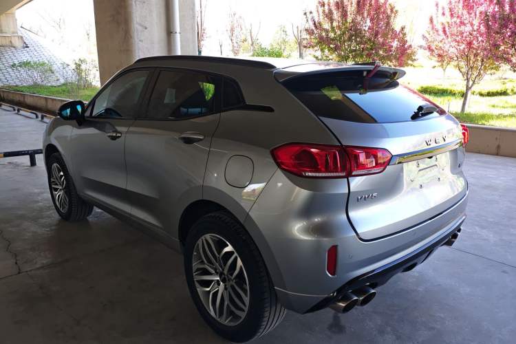 Used Wey VV5 2017 2.0T Ultra-Luxury Version Exterior 2