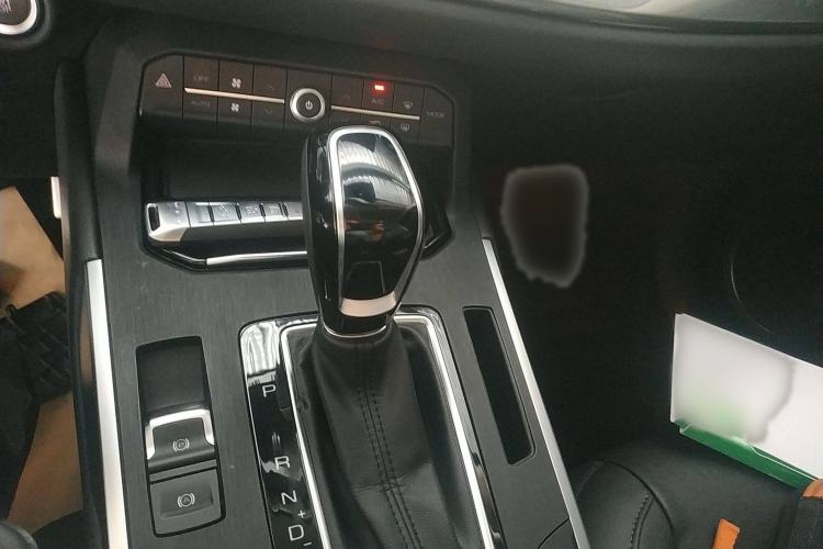 Used Wey VV5 2017 2.0T Flagship Edition Gear Lever