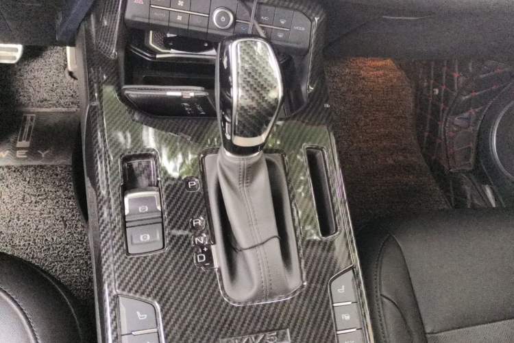 Used Wey VV5 2017 2.0T Flagship Edition Gear Lever