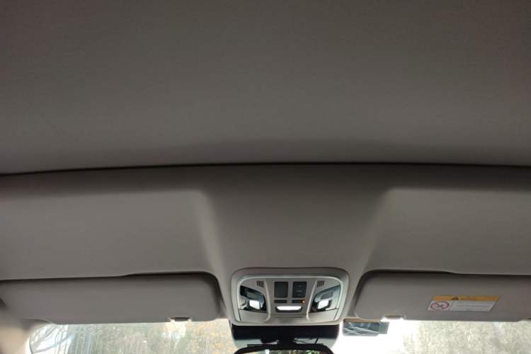 Used Wey VV5 2017 2.0T Ultra-Luxury Version Headliner