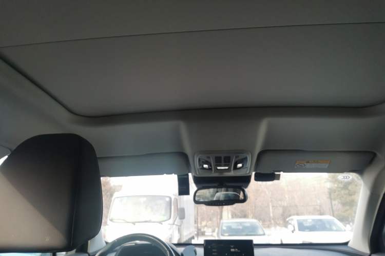 Used Wey VV5 2017 2.0T Flagship Edition Headliner