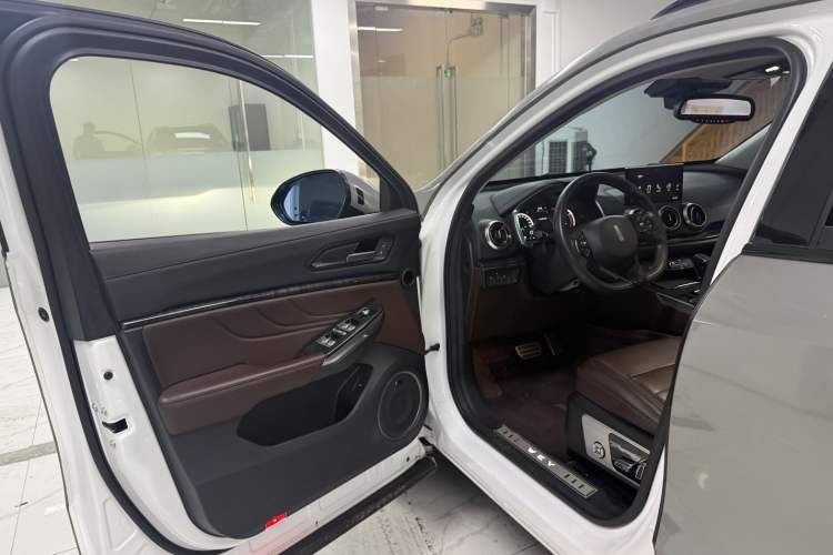 Used Wey VV5 2017 2.0T Flagship Edition Interior 2