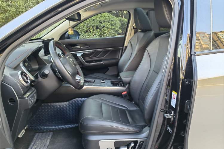 Used Wey VV5 2017 2.0T Flagship Edition Interior 2