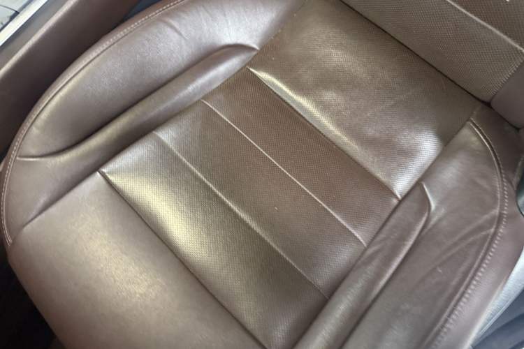 Used Wey VV5 2017 2.0T Flagship Edition Interior 3