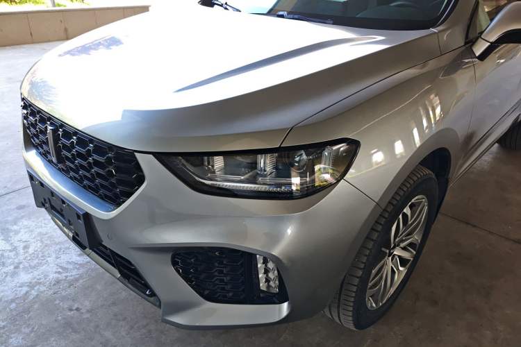 Used Wey VV5 2017 2.0T Ultra-Luxury Version Left Front Headlight
