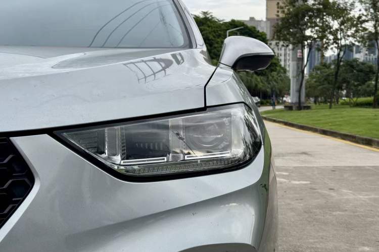 Used Wey VV5 2017 2.0T Flagship Edition Left Front Headlight