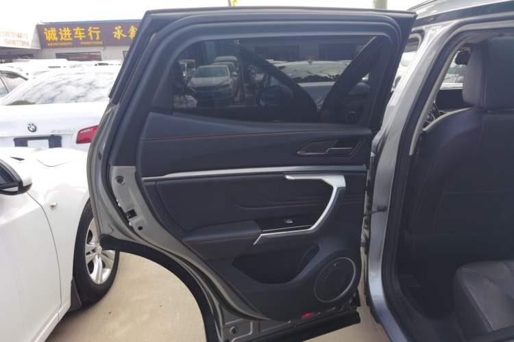 Used Wey VV5 2017 2.0T Flagship Edition Left Rear Door Interior