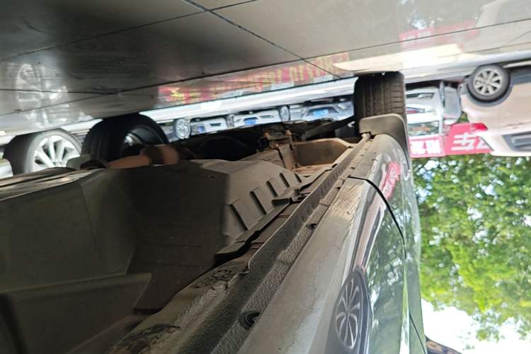 Used Wey VV5 2017 2.0T Flagship Edition Left Side Sill