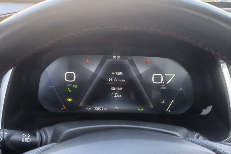 Used Wey VV5 2017 2.0T Flagship Edition Odometer Close Up