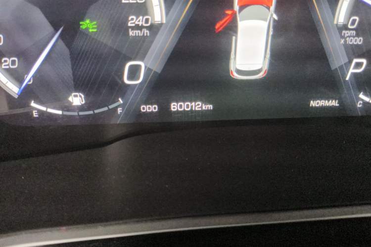 Used Wey VV5 2017 2.0T Flagship Edition Odometer Close Up