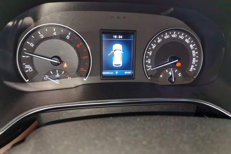 Used Wey VV5 2017 2.0T Ultra-Luxury Version Odometer Close Up