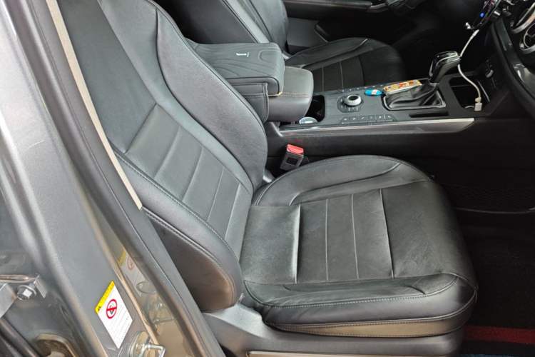Used Wey VV5 2017 2.0T Flagship Edition Right Front Seat