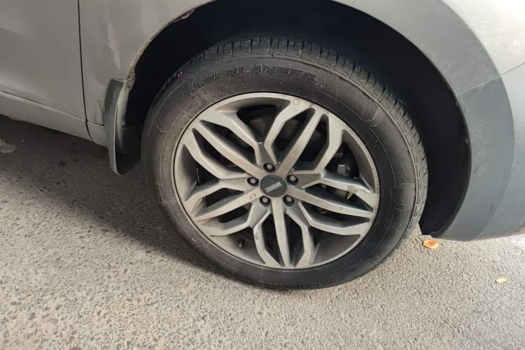 Used Wey VV5 2017 2.0T Ultra-Luxury Version Right Front Wheel Hub