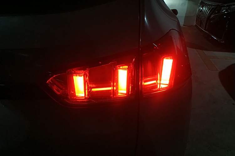 Used Wey VV5 2017 2.0T Flagship Edition Right Rear Taillight