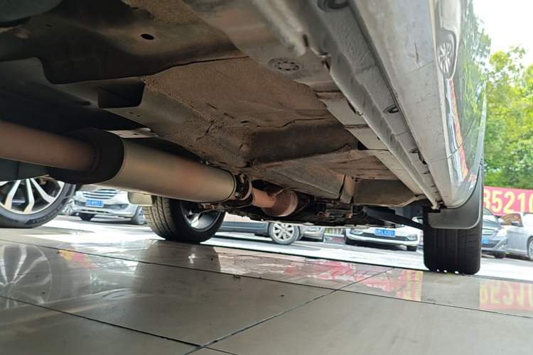 Used Wey VV5 2017 2.0T Flagship Edition Right Side Sill