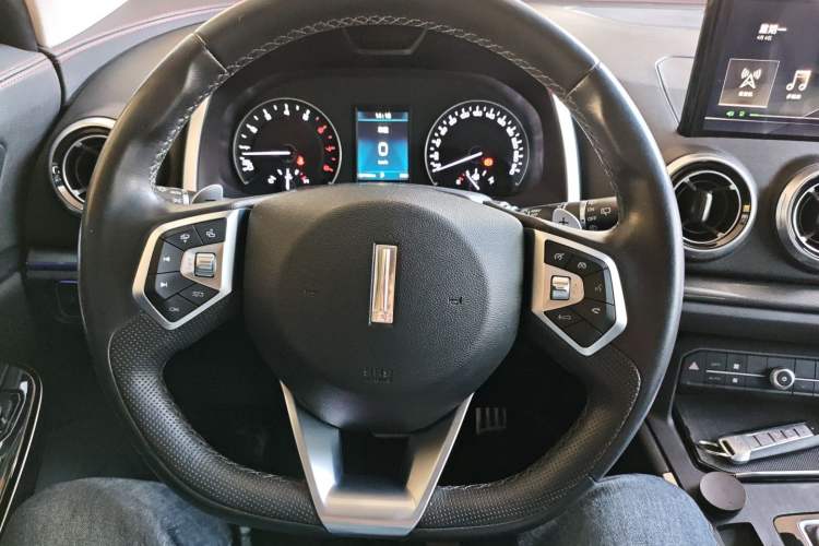Used Wey VV5 2017 2.0T Ultra-Luxury Version Steering Wheel