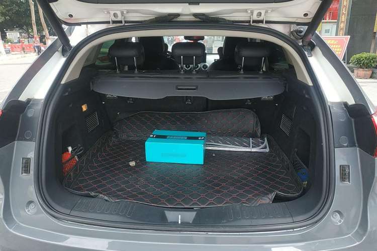 Used Wey VV5 2017 2.0T Ultra-Luxury Version Trunk