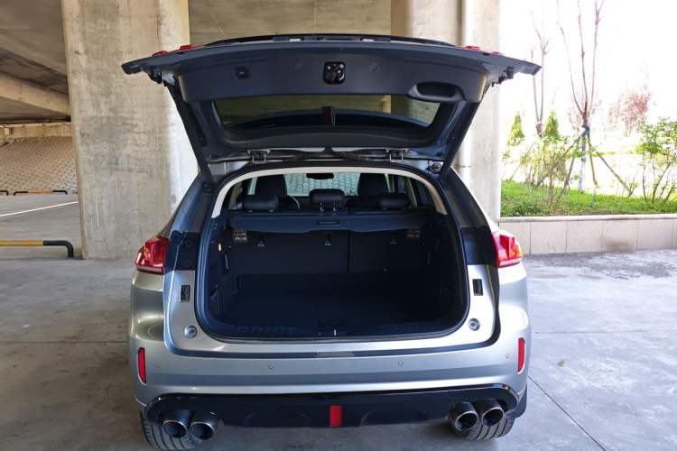 Used Wey VV5 2017 2.0T Ultra-Luxury Version Trunk