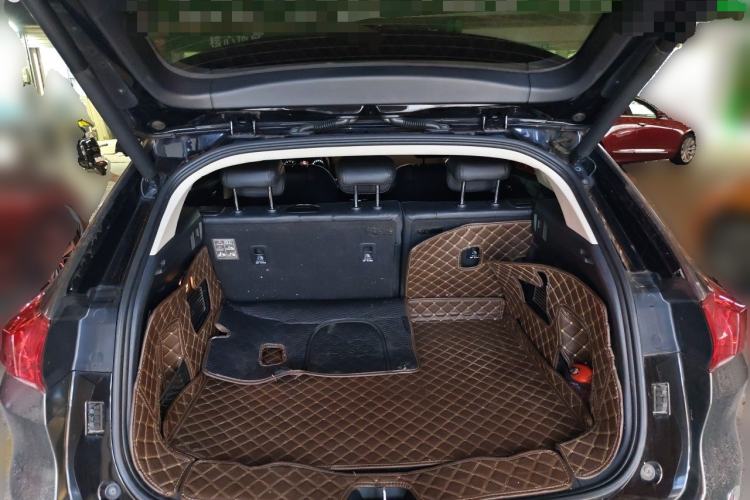Used Wey VV5 2017 2.0T Ultra-Luxury Version Trunk