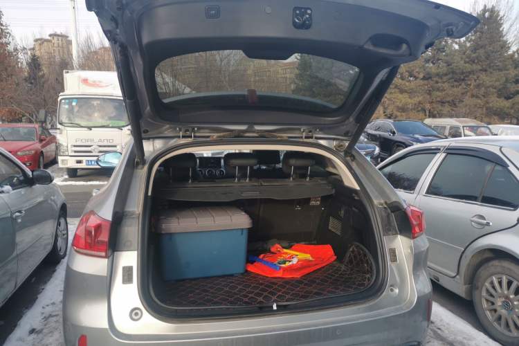 Used Wey VV5 2017 2.0T Flagship Edition Trunk