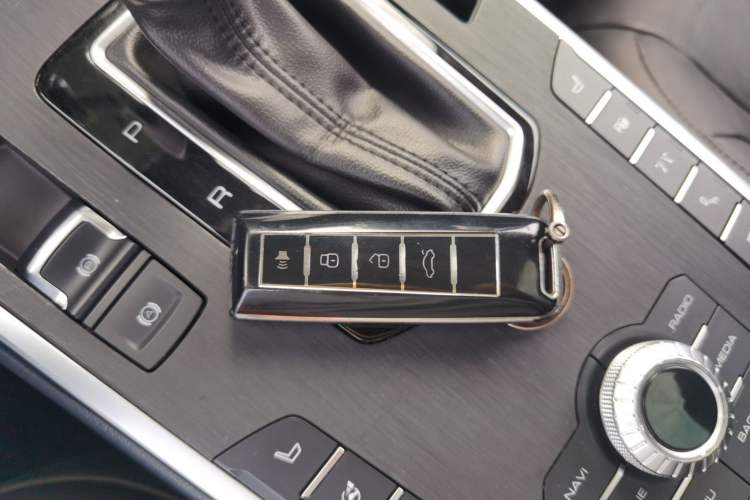 Used Wey VV5 2017 2.0T Flagship Edition Vehicle Key