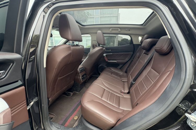 Used Wey VV5 2017 2.0T Ultra-Luxury Version Interior 5
