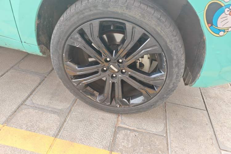 Used Wey VV5 2017 2.0T Flagship Edition Right Front Wheel Hub