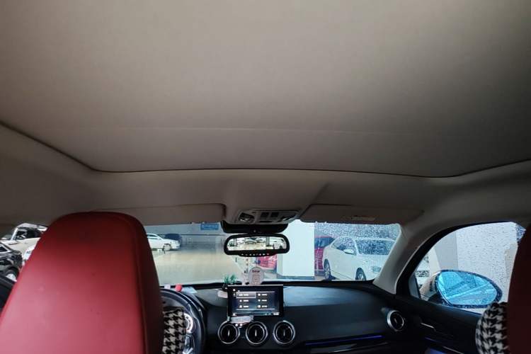 Used Wey VV5 2017 2.0T Flagship Edition Headliner