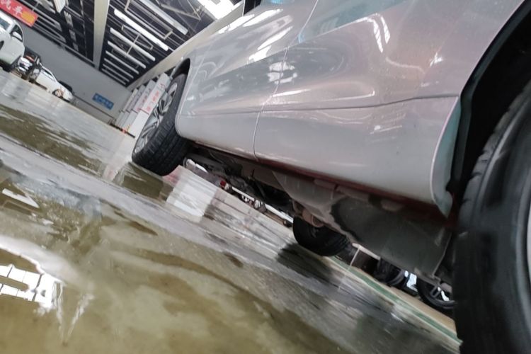Used Wey VV5 2017 2.0T Flagship Edition Left Side Sill