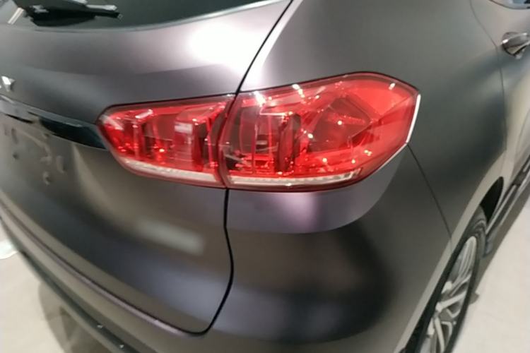 Used Wey VV5 2017 2.0T Ultra-Luxury Version Right Rear Taillight